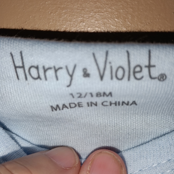 Onesie nwt - Picture 3 of 4